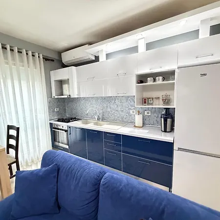 Riva's * Shkodër